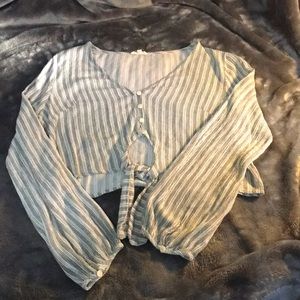 A nice gray and white top